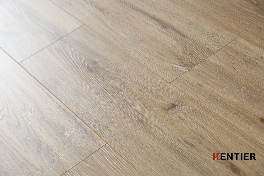 Laminate Flooring 6039-305