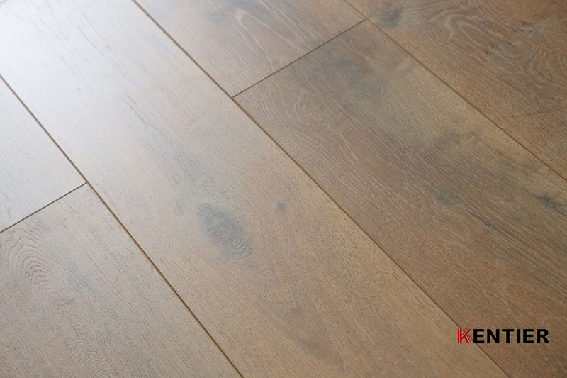 Laminate Flooring 53-4