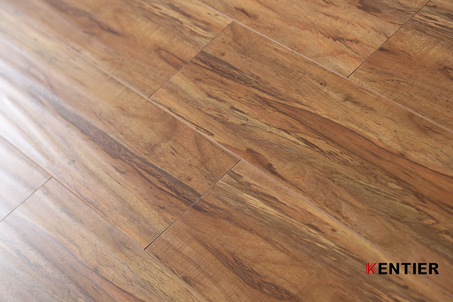 Laminate Flooring 982-3
