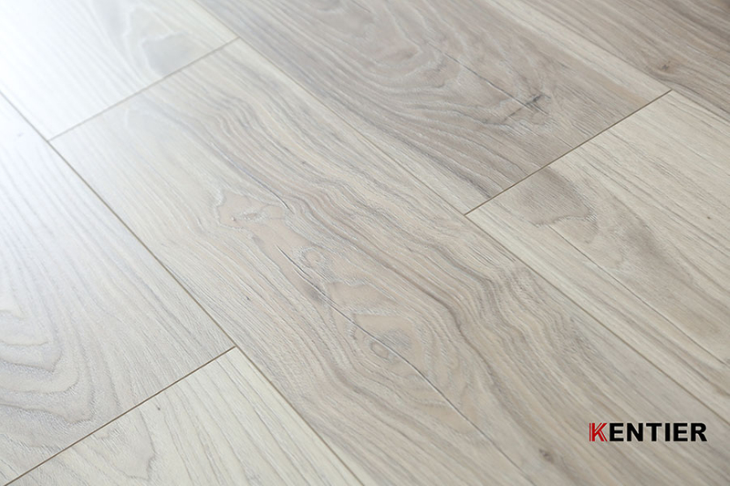 Laminate Flooring 6055-302